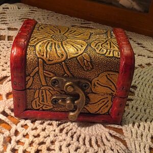 Mini Treasure Chest~ Wood & Leather ~ Bling~Gems~Money~